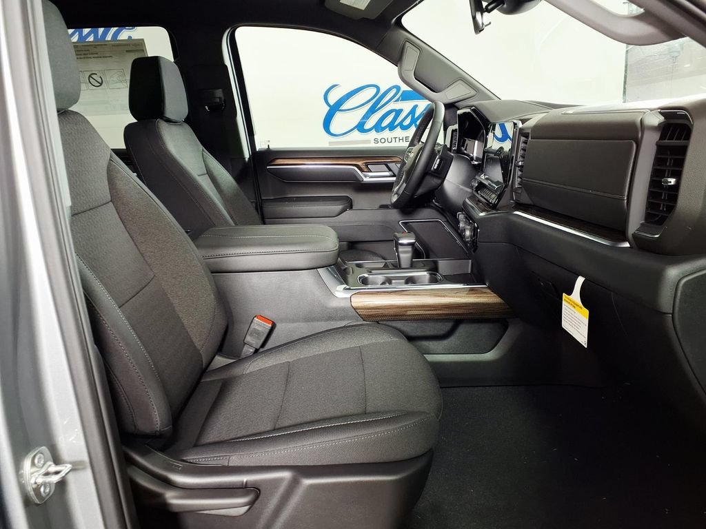 2026 Chevrolet Silverado 1500 LT - Photo 11