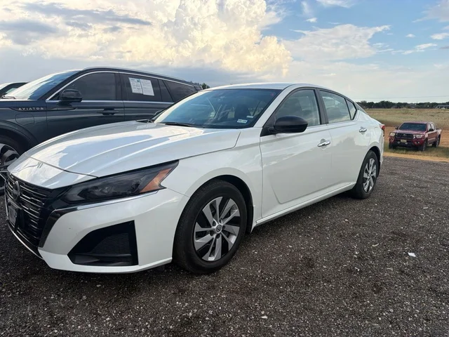 Pre-Owned 2024 Nissan Altima 2.5 S FWD 4D Sedan
