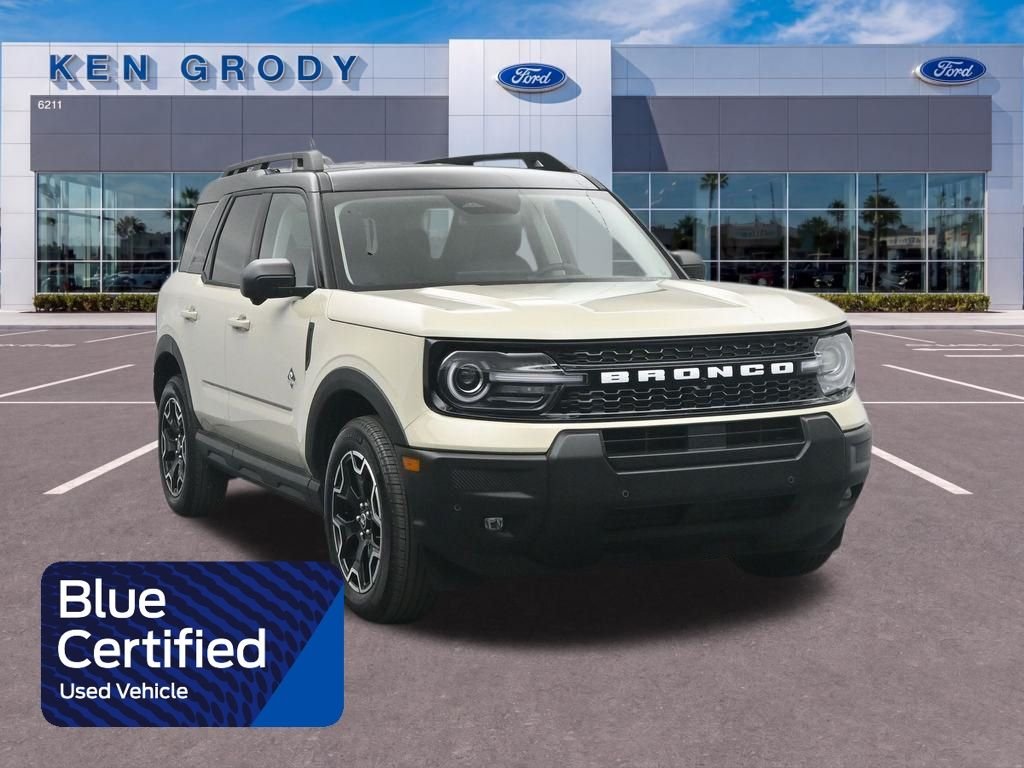 2025 Ford Bronco Sport Outer Banks 4X4's photo
