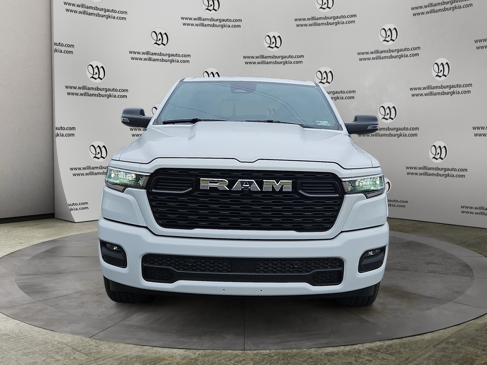 New 2026 Bright White Clear-Coat Exterior Paint RAM Big Horn/Lone Star image 8