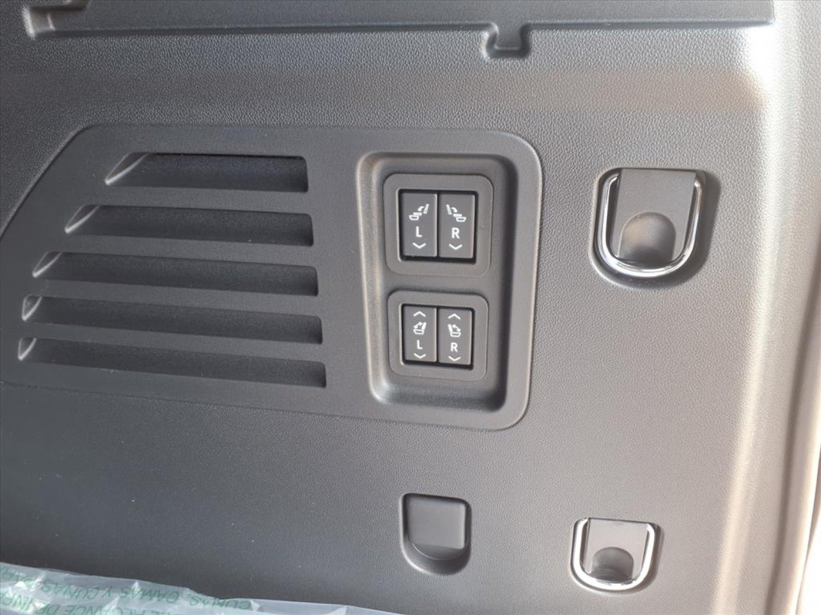 2026 Buick Enclave Preferred - Photo 62