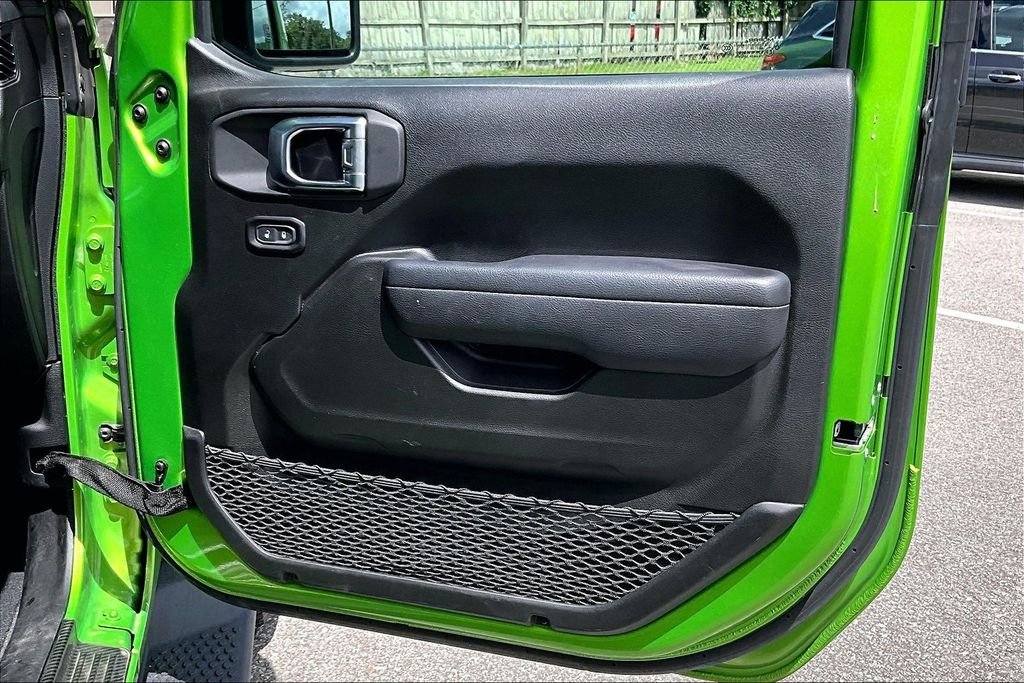 Used 2025 Green Jeep Sport image 27