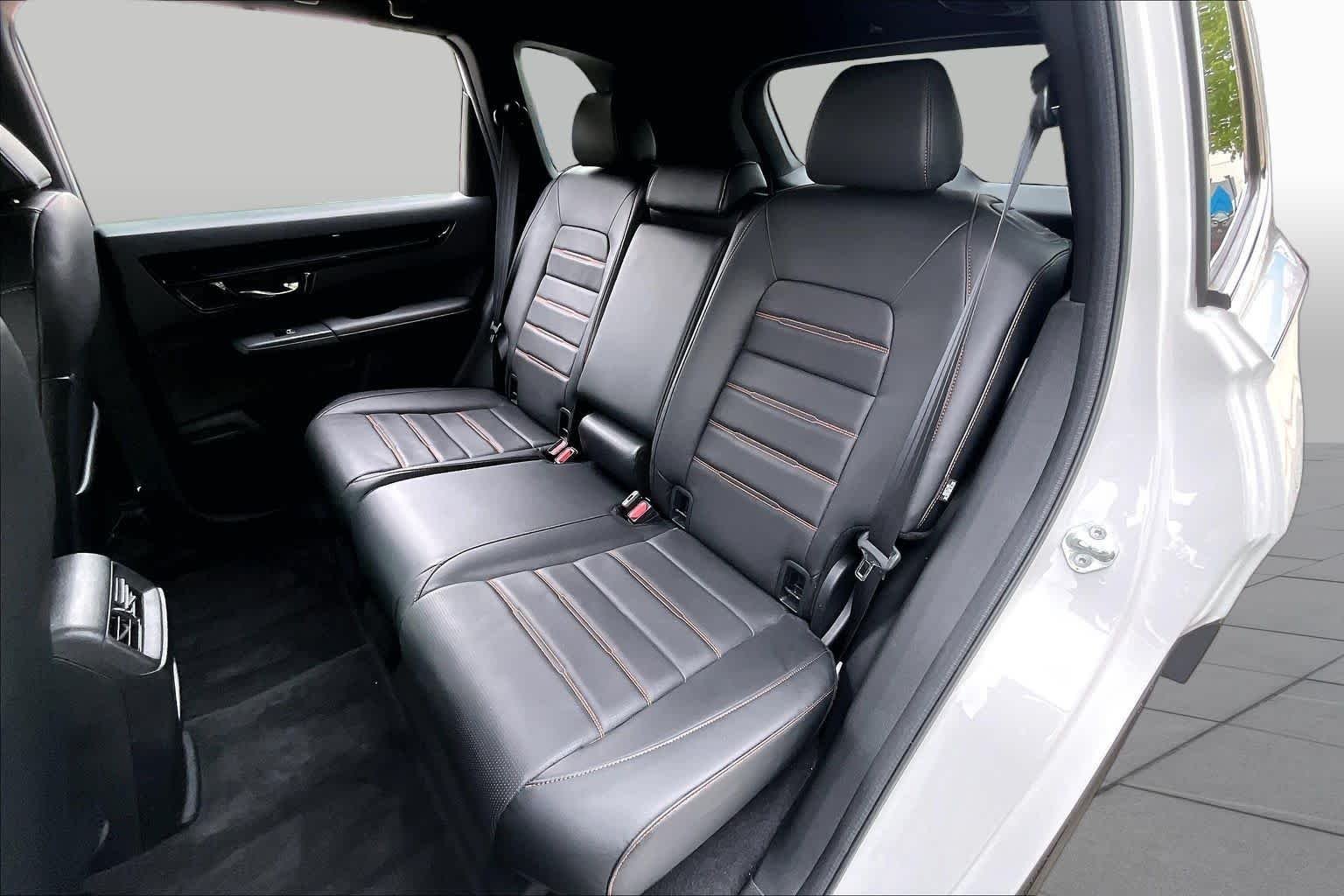 Used 2025 Platinum White Pearl Honda Sport Touring image 20