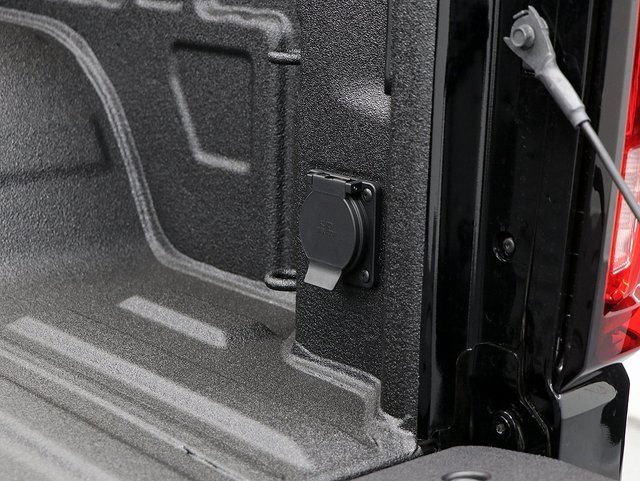 2026 GMC Sierra 1500 SLT - Photo 6
