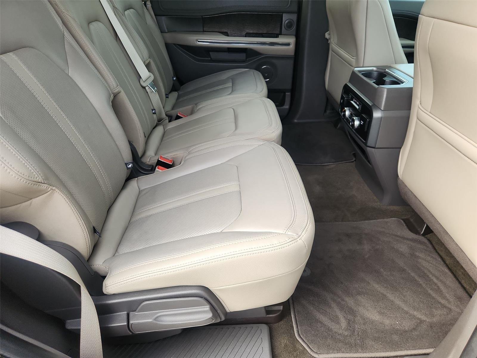 Used 2019 Gray Ford Limited image 28