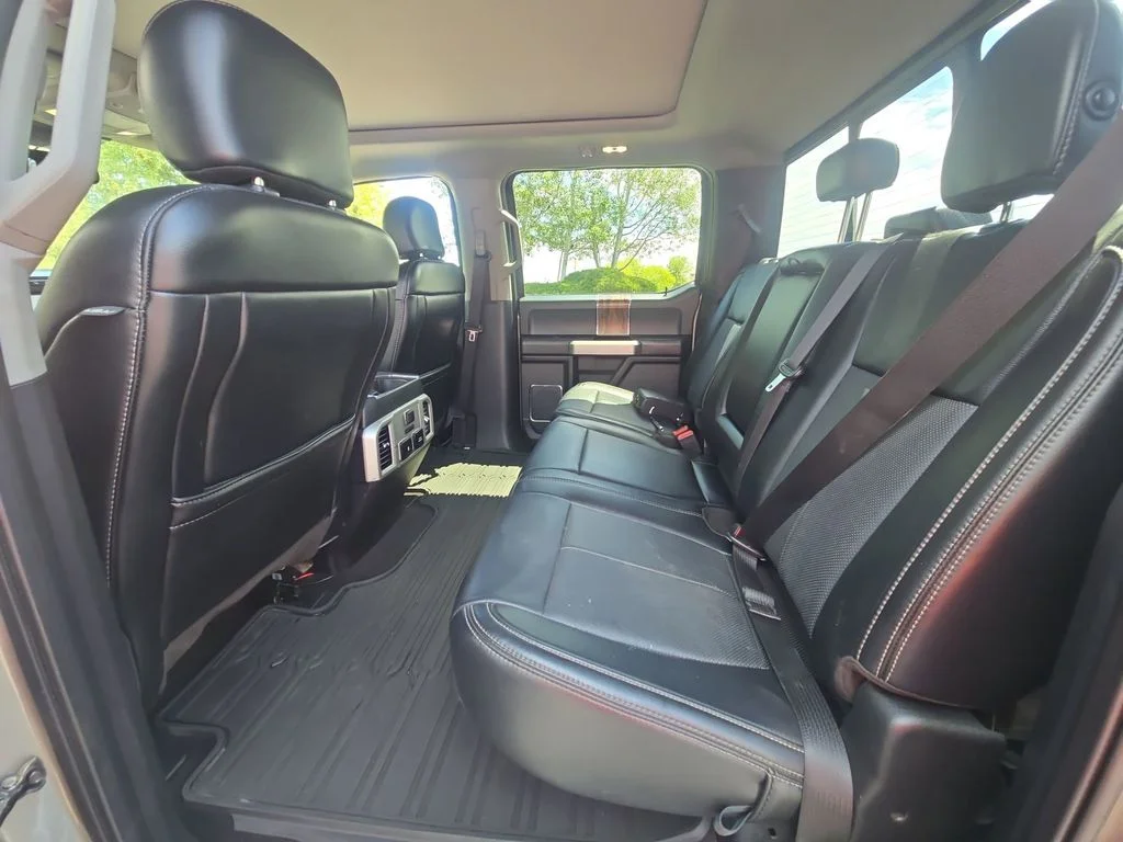 Used 2019 Green Ford Lariat image 41