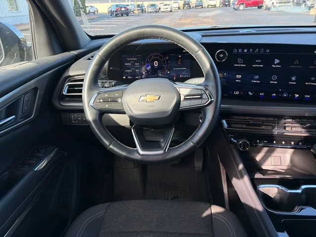 Used 2025 Sterling Gray Metallic Chevrolet LT image 32