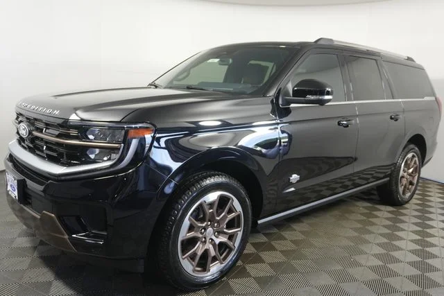 New 2027 Agate Black Metallic Ford MAX King Ranch® image 6