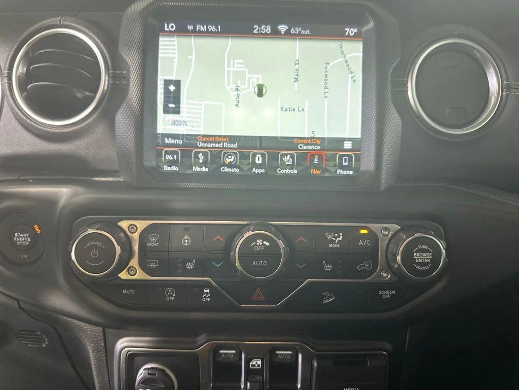 Used 2019 Mojito! Clearcoat Jeep Unlimited Sahara image 2