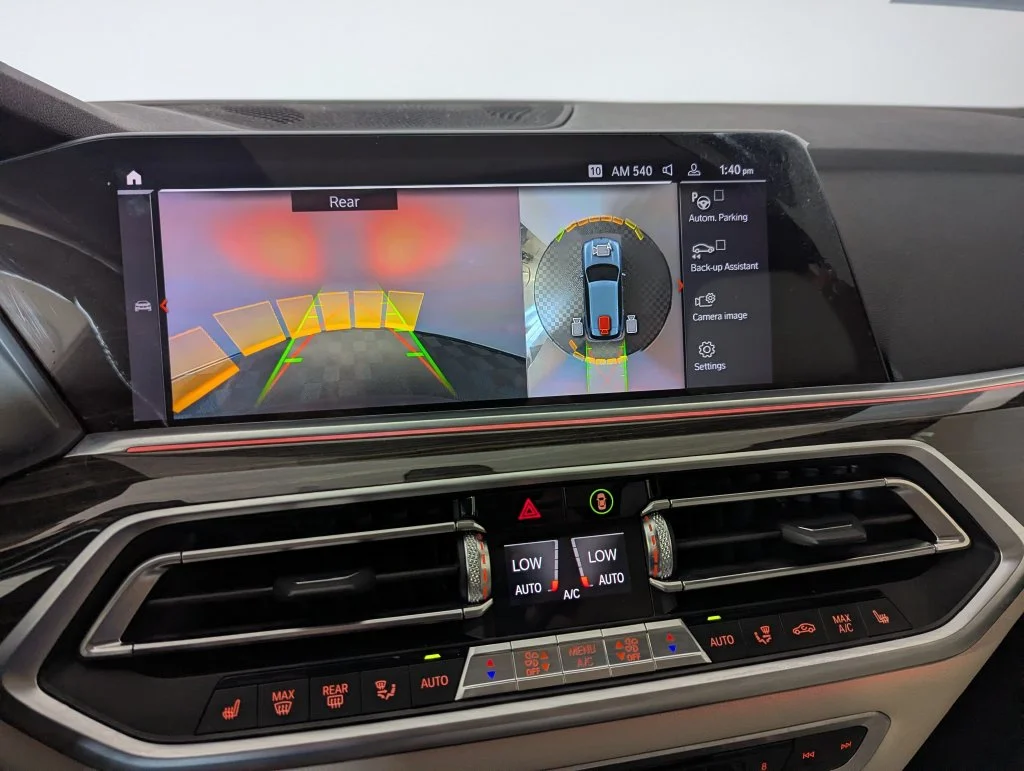 Certified Used 2019 Gray BMW xDrive40i image 11