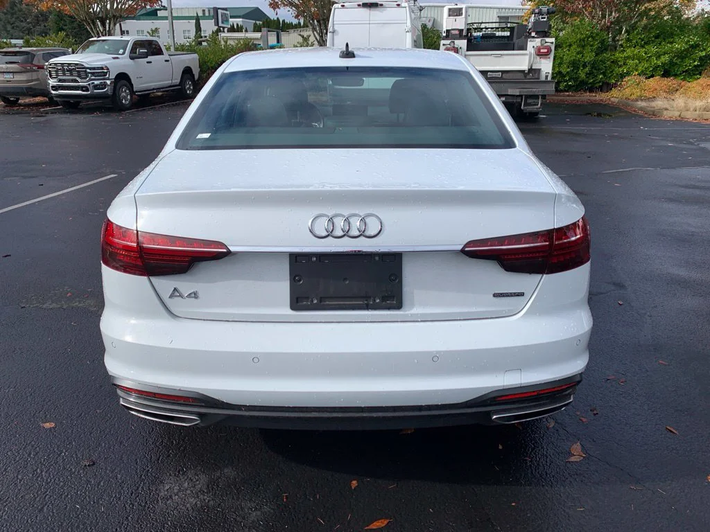 Used 2025 Glacier White Audi 45 S line Premium image 3