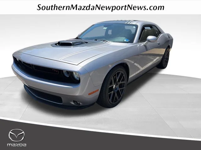2016 Dodge Challenger R/T Shaker