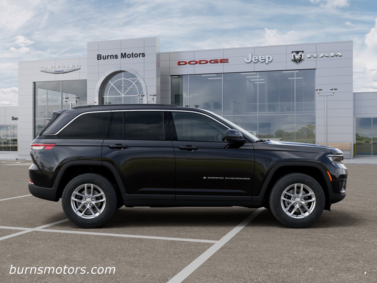New 2026 Diamond Black Crystal Pearl-Coat Exterior Paint Jeep Laredo image 21