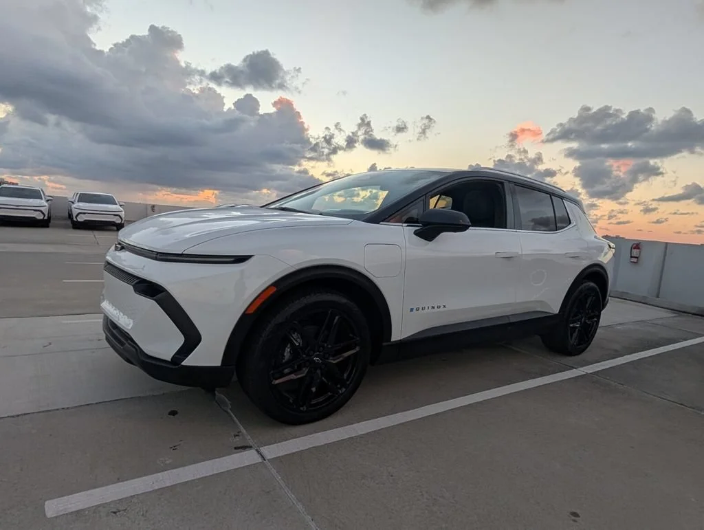New 2026 Summit White Chevrolet LT image 4