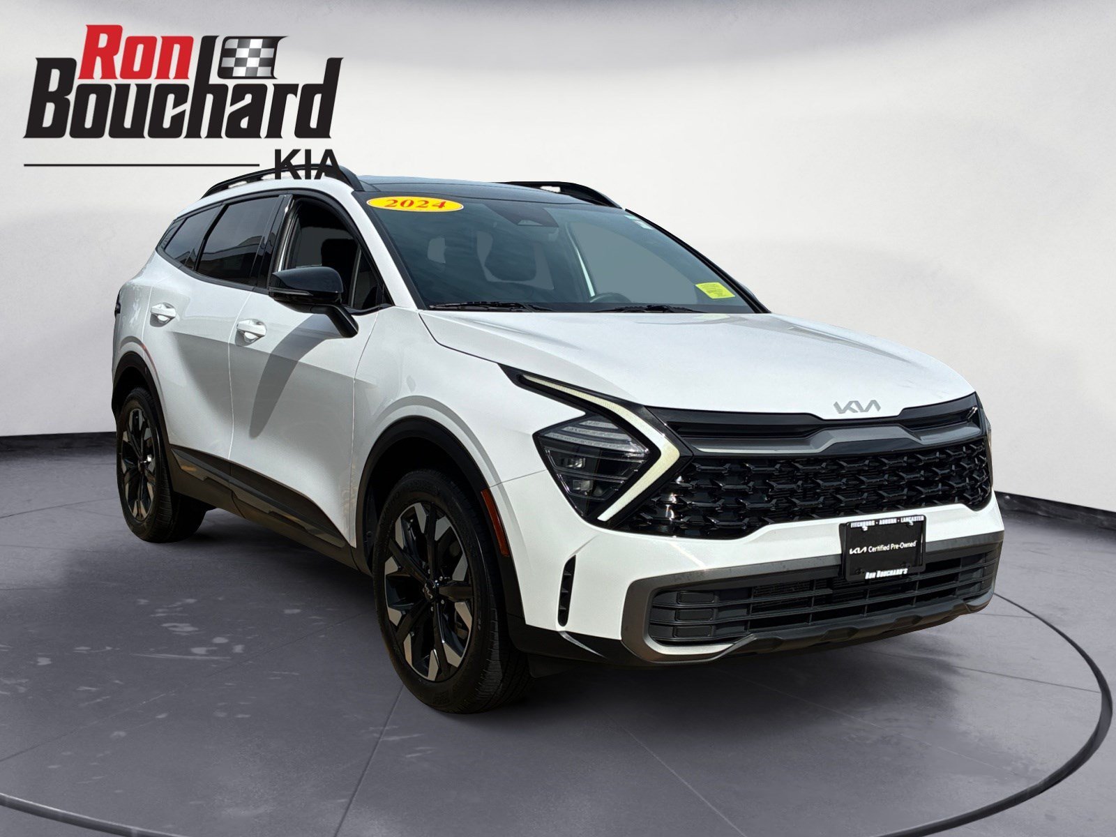 Used 2024 Glacial White Pearl Kia X-Line image 1