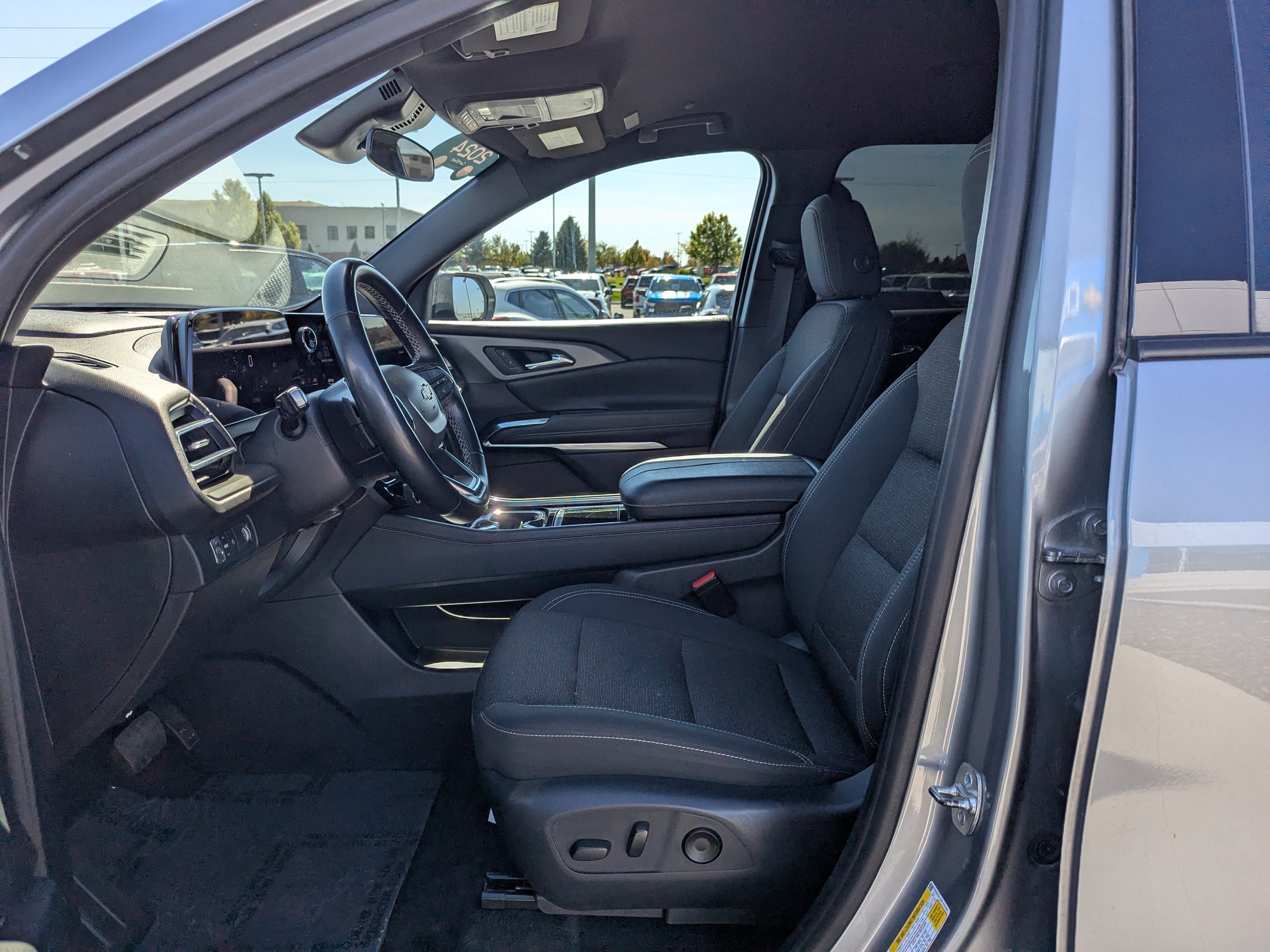 2024 Chevrolet Traverse 1LT - Photo 12