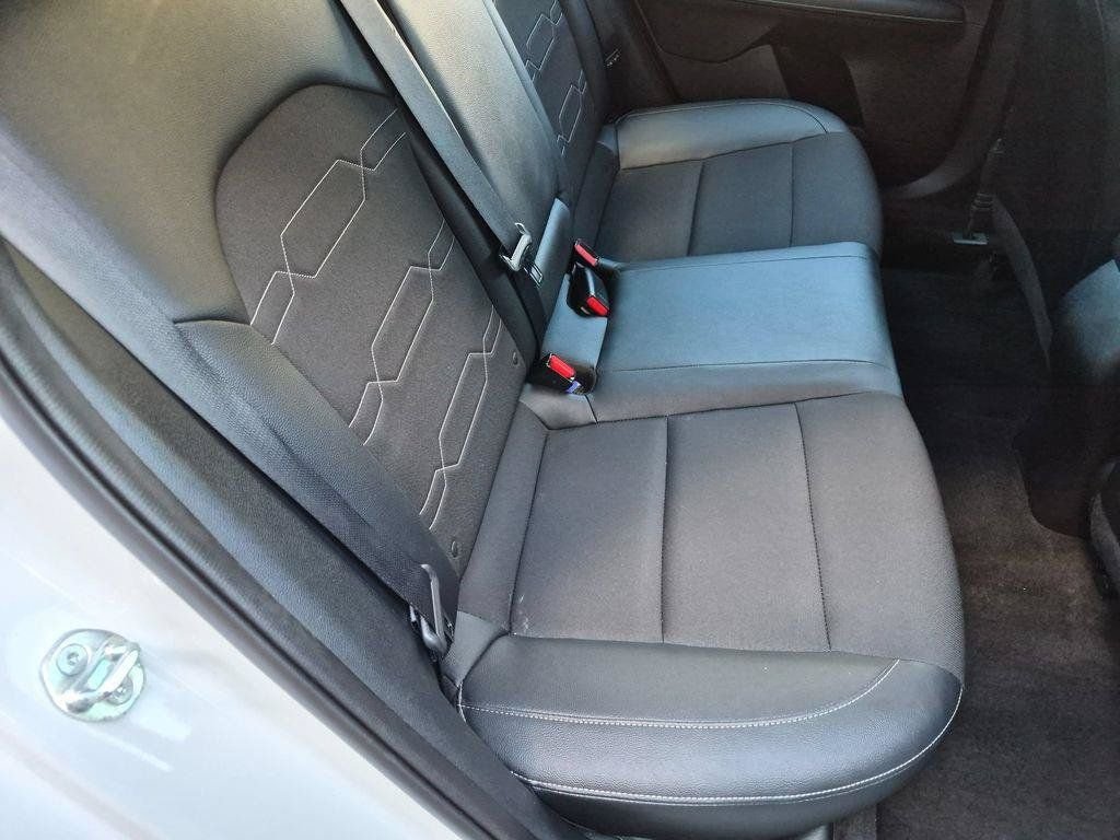 Used 2023 White Kia GT-Line image 23