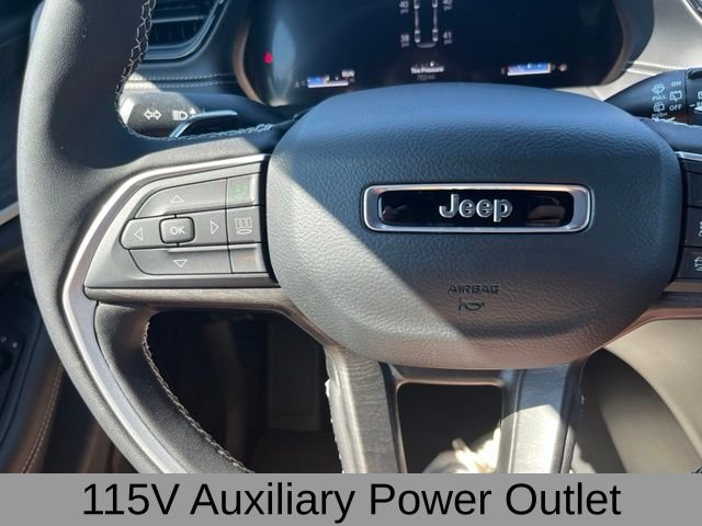 New 2026 Silver Zynith Exterior Paint Jeep Altitude image 33