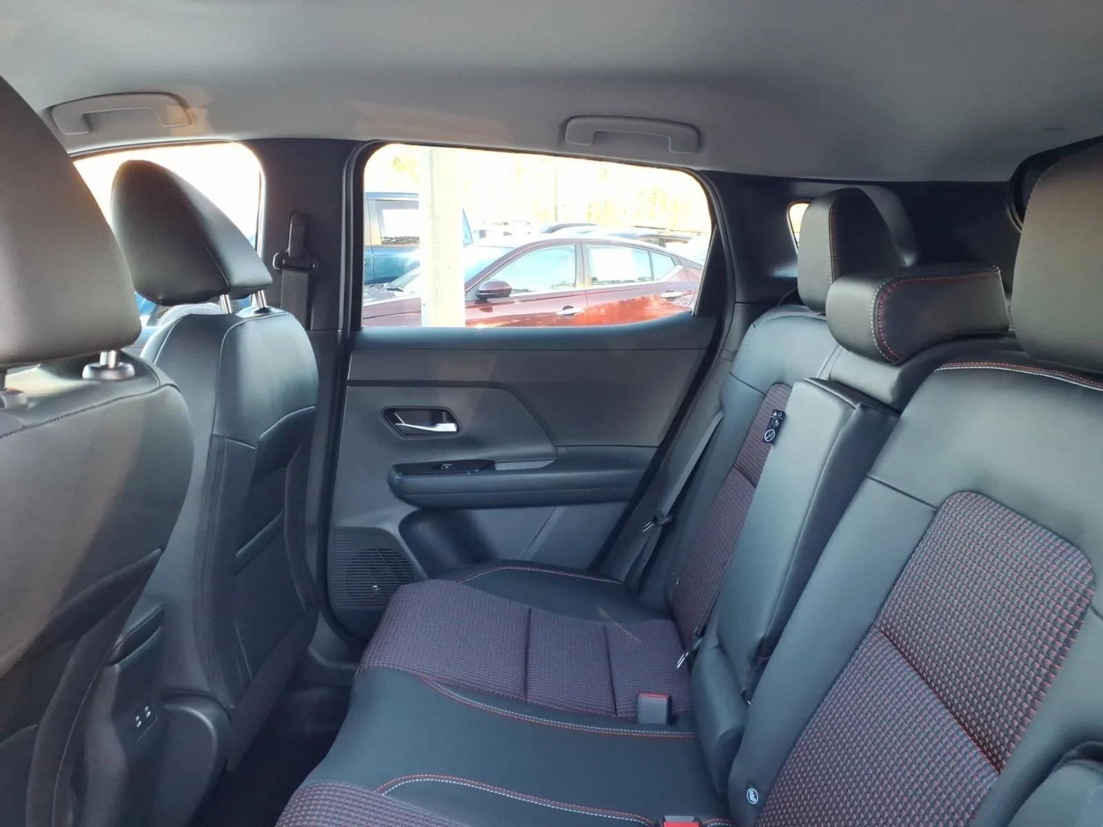 New 2026 Canyon Bronze Metallic Nissan SR image 7