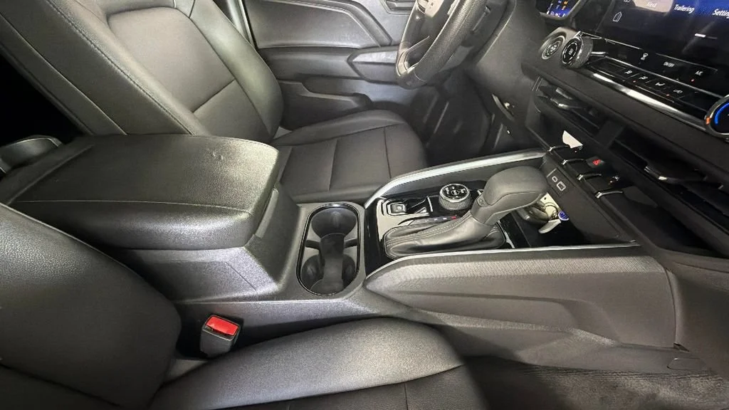 Used 2023 Black Chevrolet Trail Boss image 34