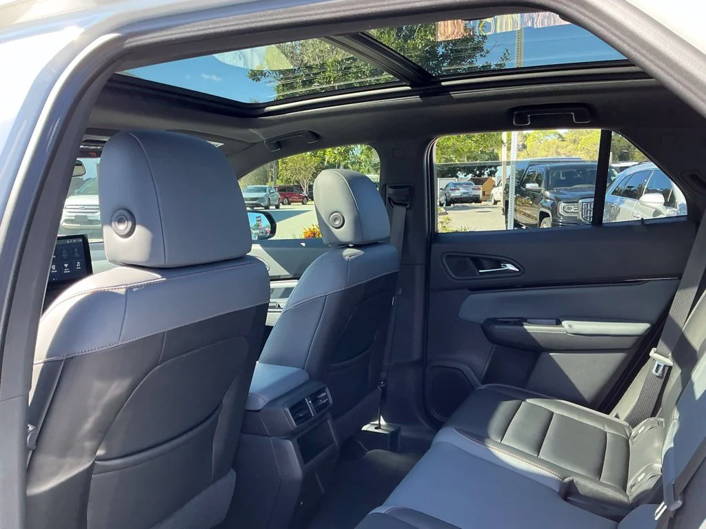 Used 2024  Honda Touring image 35