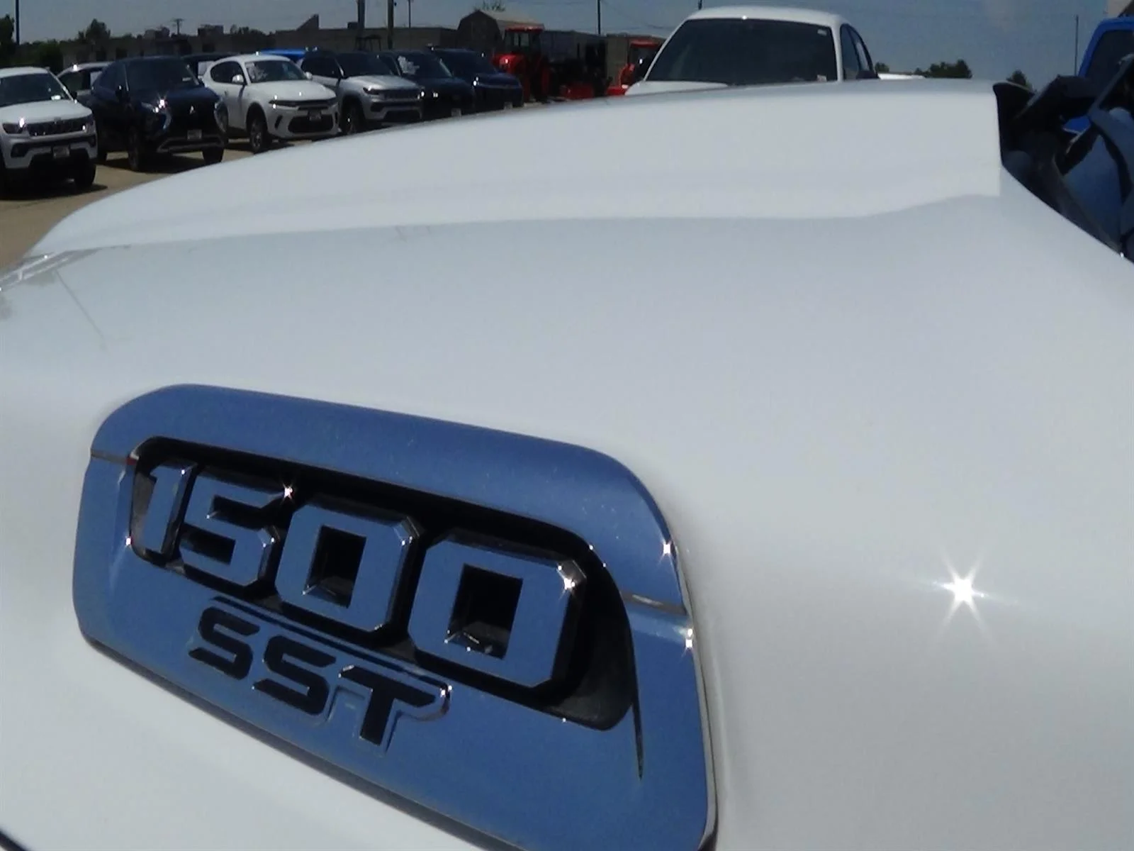 Certified Used 2025 Bright White Clear Coat (pw7) RAM Big Horn image 15