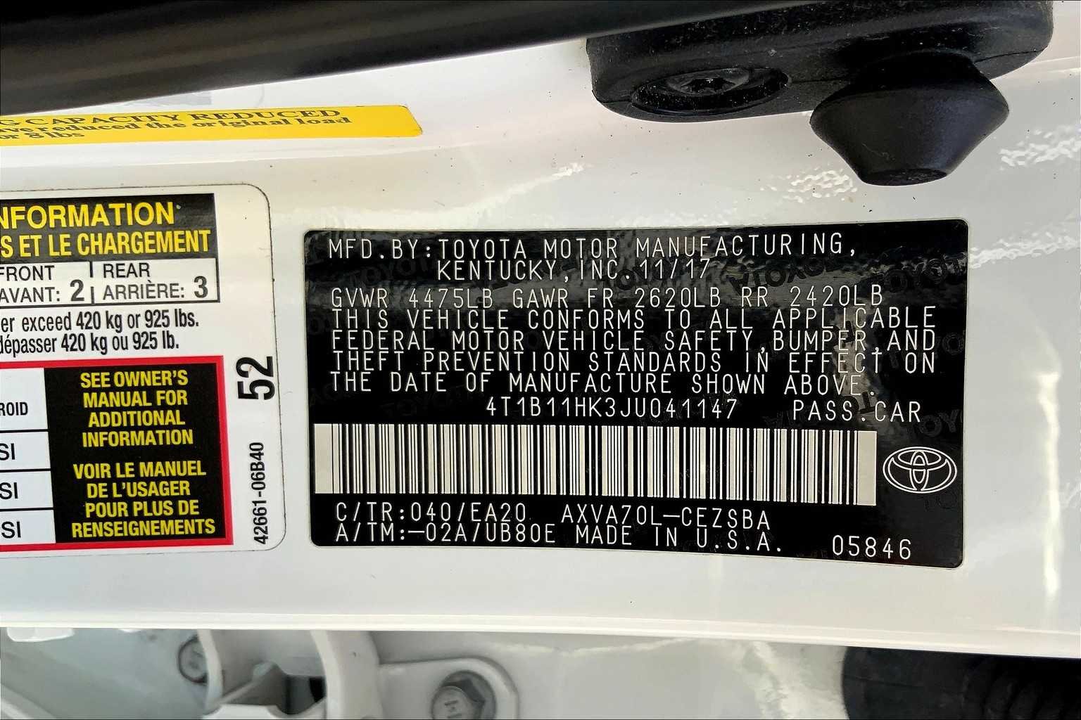 Used 2018 Super White Toyota SE image 35