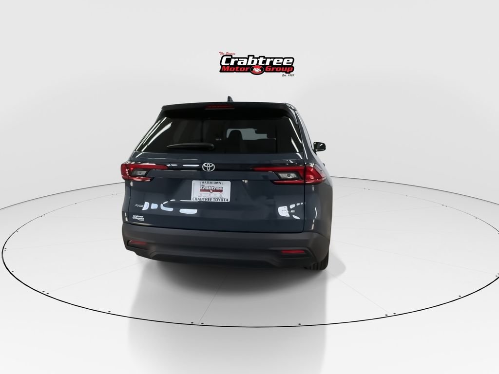 Used 2025 White Toyota XLE image 7