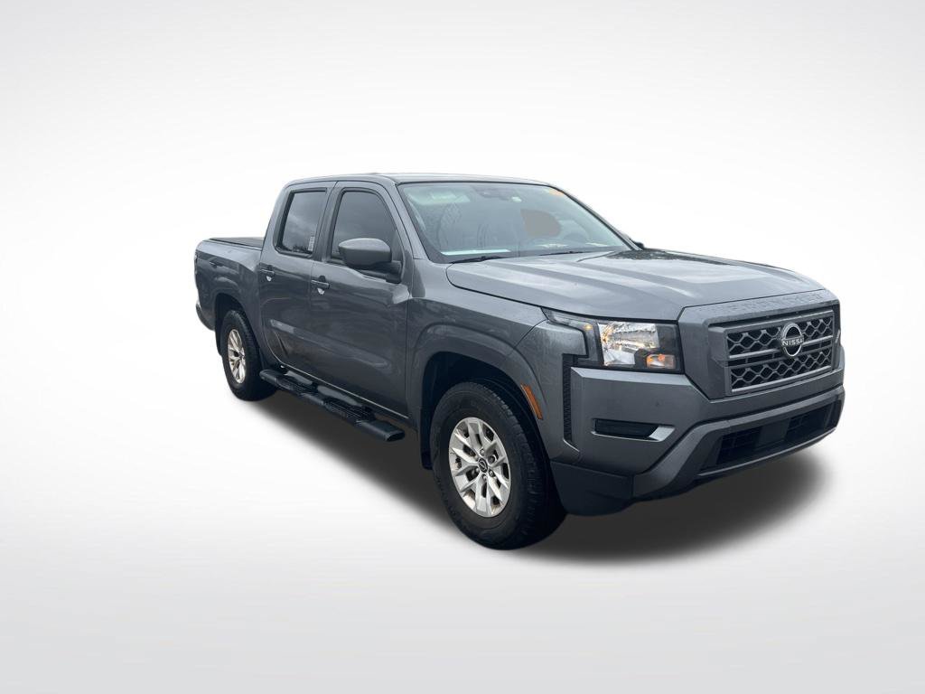 Used 2024 Gray Nissan SV image 2