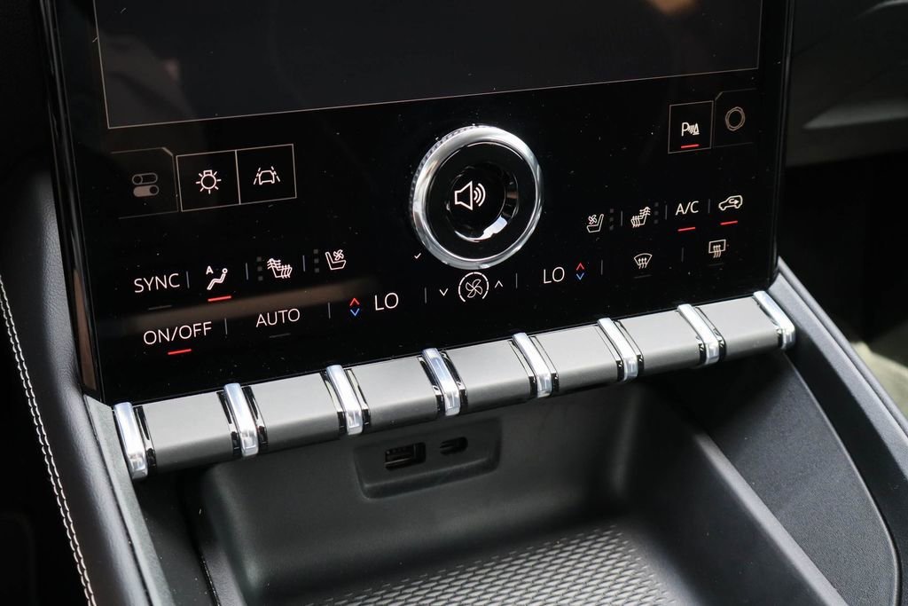 2026 GMC Terrain Denali - Photo 18