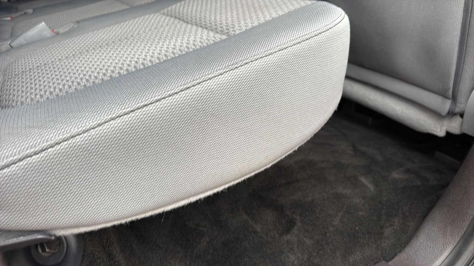 Used 2011  Ford XLT image 26
