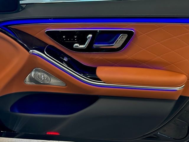 New 2026 Obsidian Black Metallic Mercedes-Benz S 580 image 27