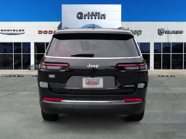 New 2027 High-Gloss Black Paint Jeep  image 8