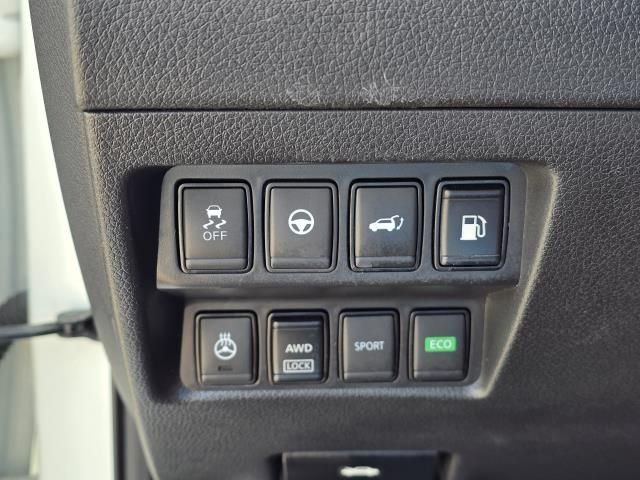 Used 2019  Nissan SL image 22