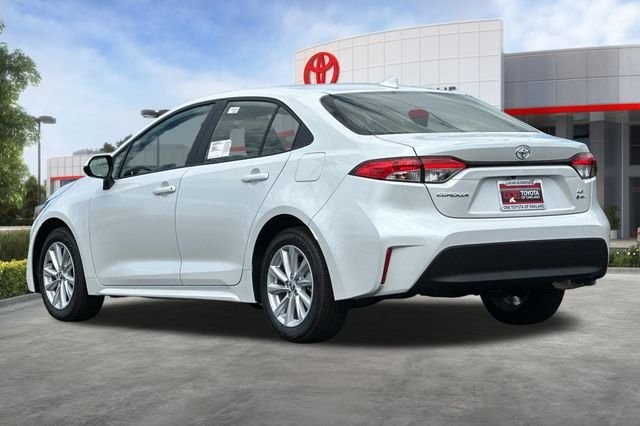 New 2026 Wind Chill Pearl <sup>1</sup> Toyota  LE image 6