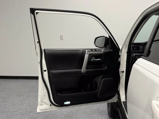 Used 2021 White Toyota SR5 Premium image 9