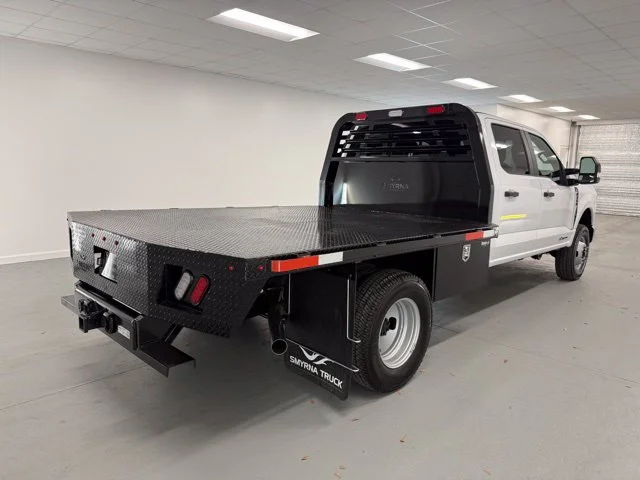 New 2026 Oxford White Ford F-350® XL image 24