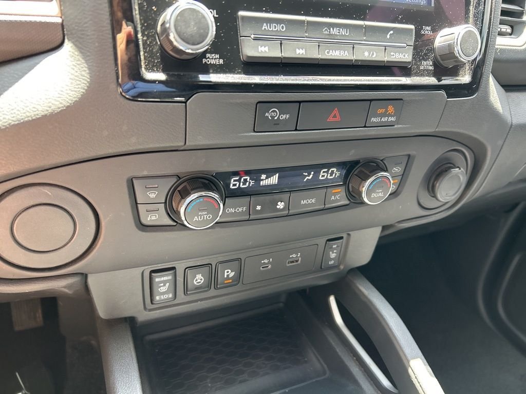 Used 2024 Green Nissan SV image 39