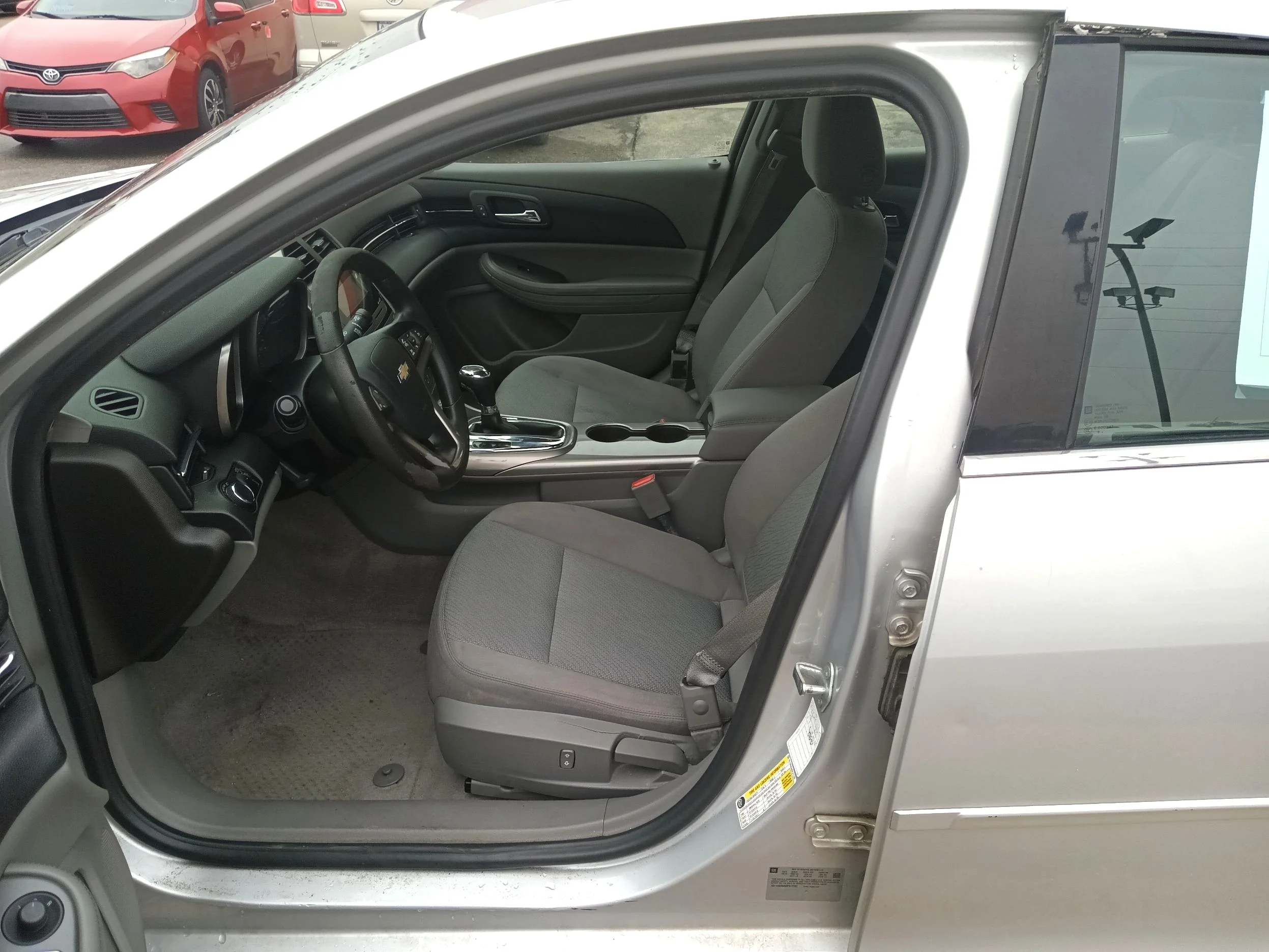 Used 2013 Silver Chevrolet 1FL image 9