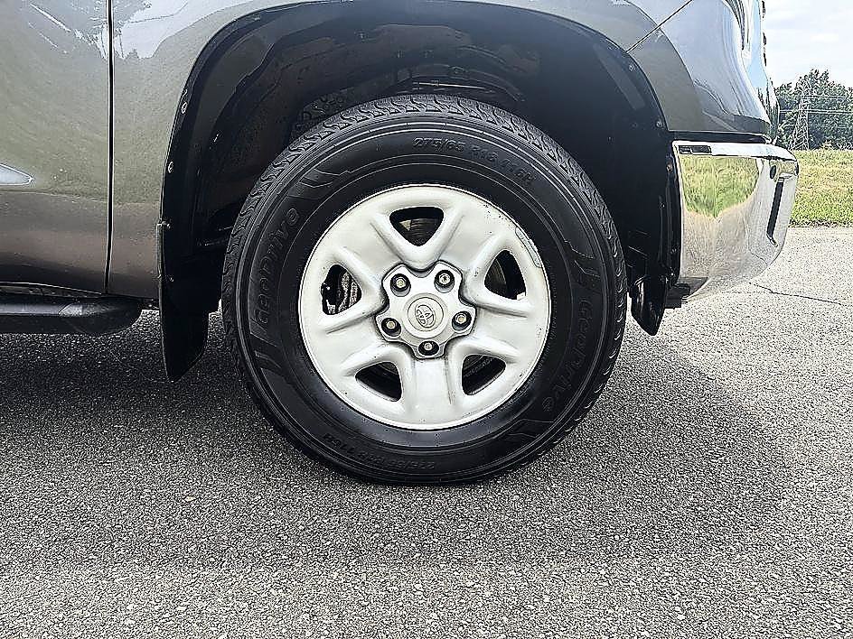 Used 2020 Magnetic Gray Metallic Toyota SR5 image 11