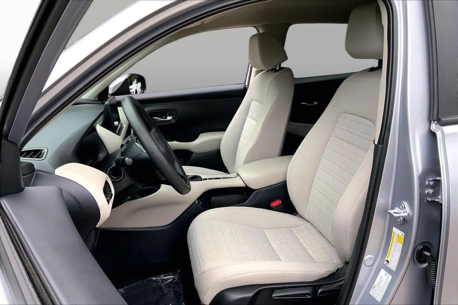 Used 2026 Solar Silver Metallic Honda LX image 9