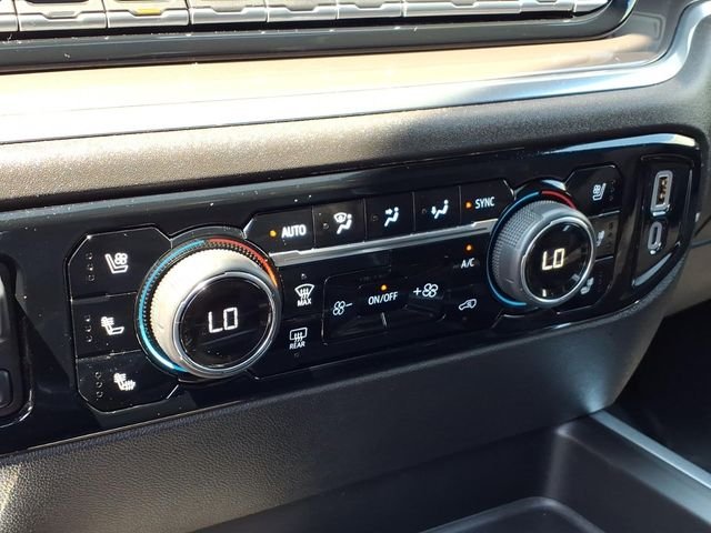 Used 2024 Black Chevrolet High Country image 27