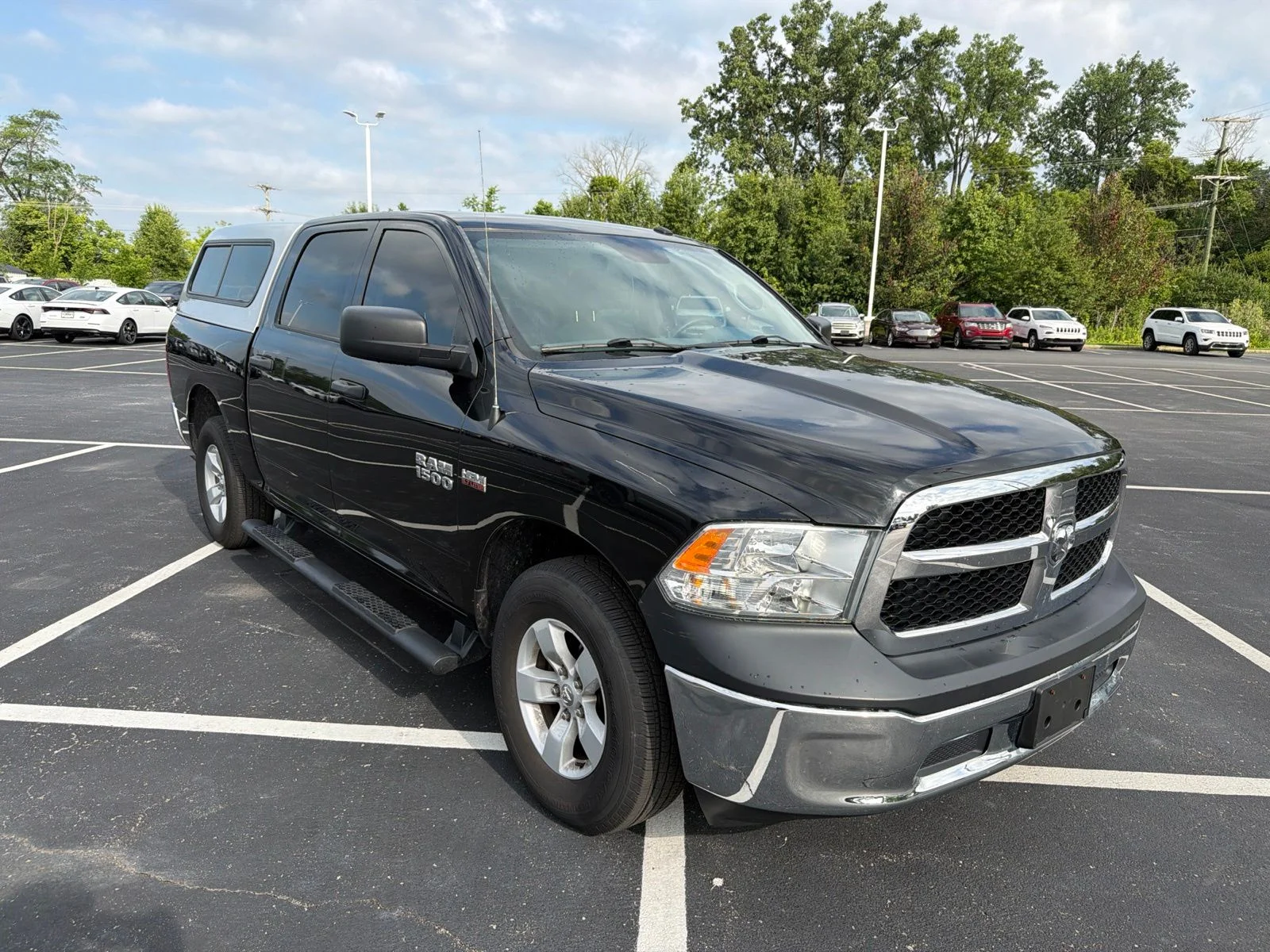 Used 2017 Brilliant Black Crystal Pearlcoat Ram Tradesman image 9