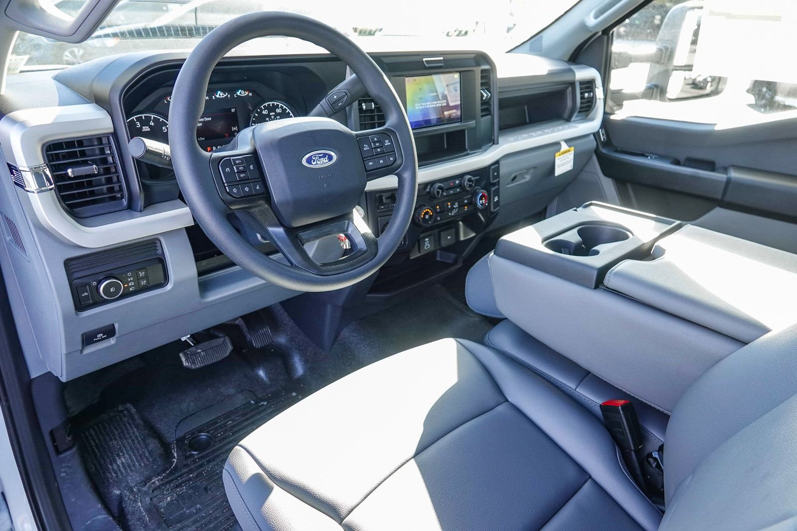 New 2026 Oxford White Ford F-250® XL image 11