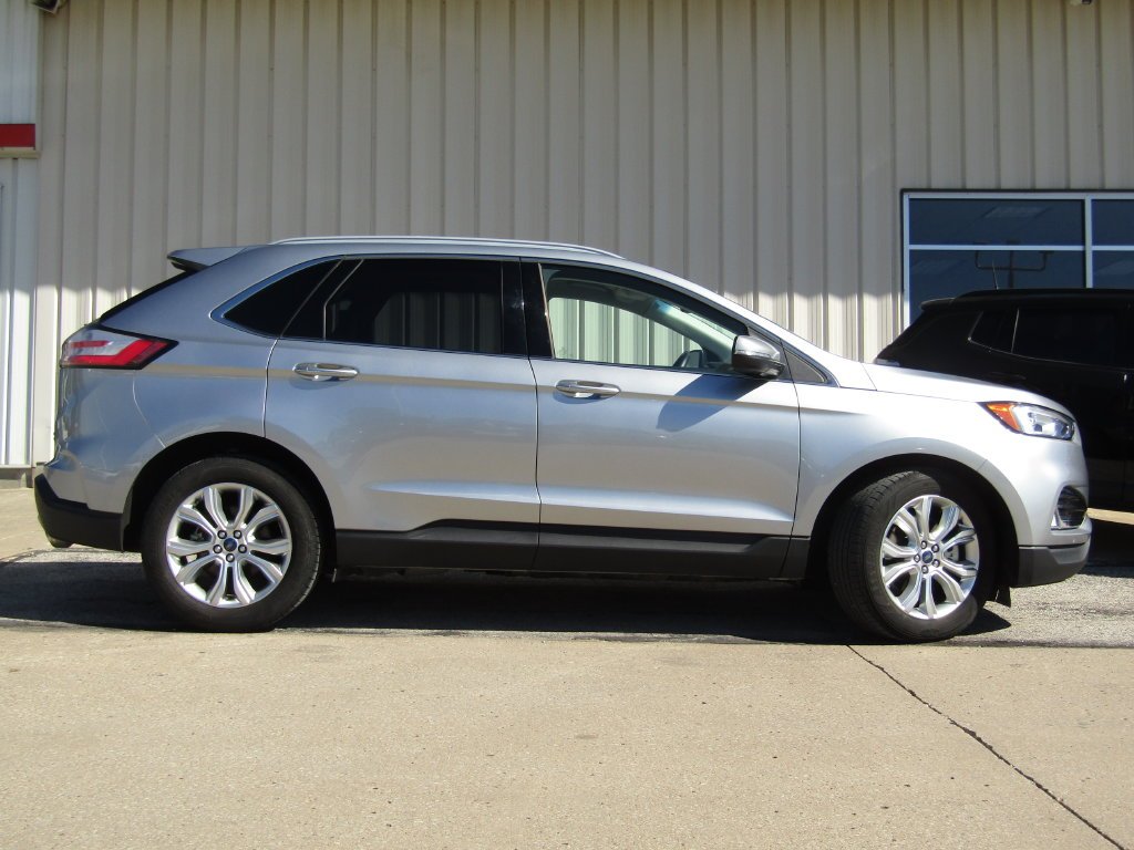 Used 2020 Silver Ford Titanium image 2