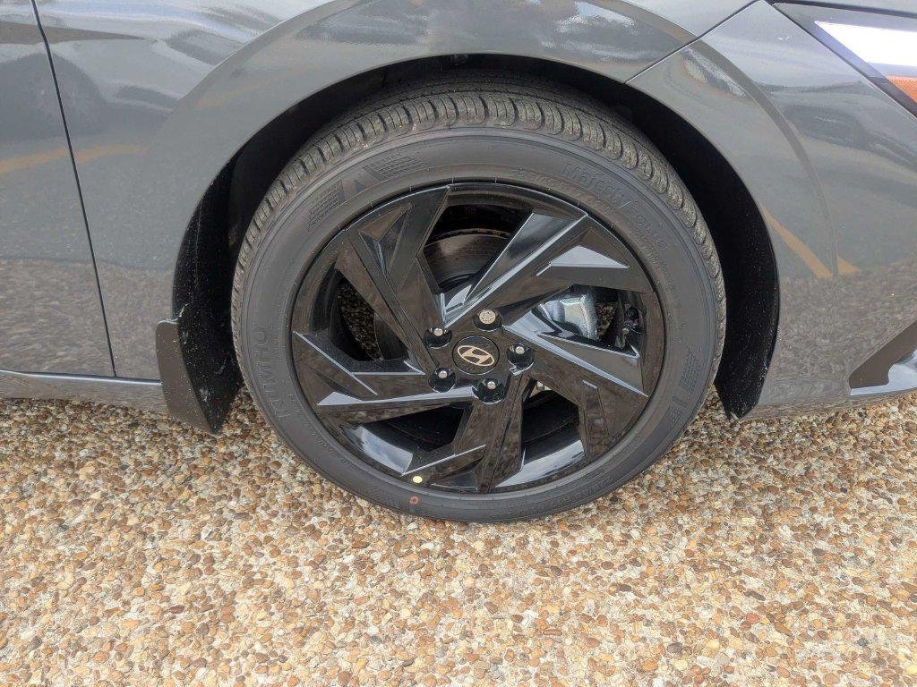 New 2026 Gray Hyundai SEL Sport Plus image 11