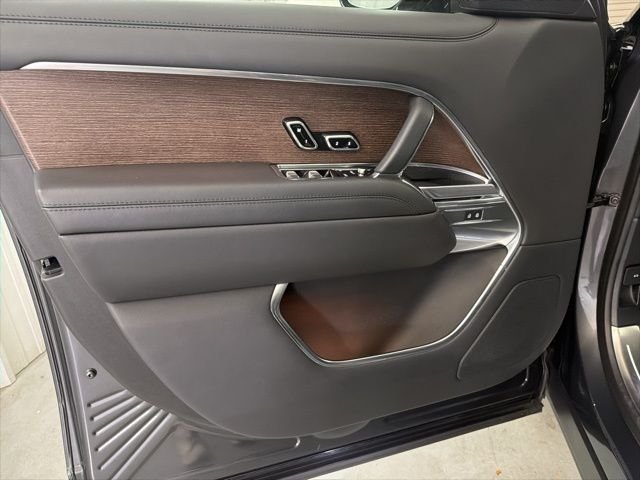 2023 Land Rover Range Rover SE - Photo 8