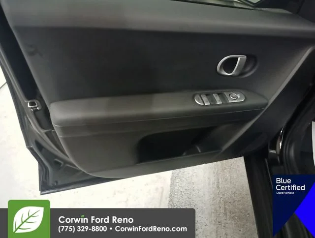 Used 2024 Black Hyundai SEL image 16