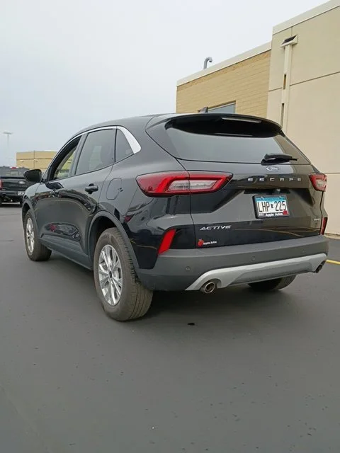 Used 2023 Black Ford Active image 3