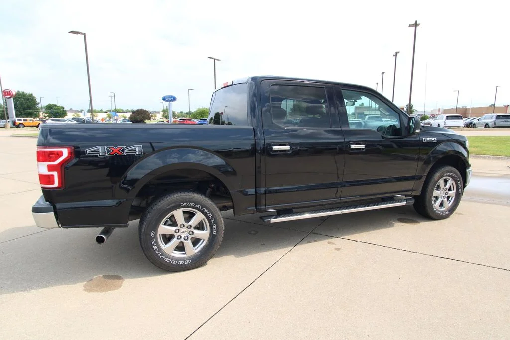 Used 2018 Black Ford XLT image 5